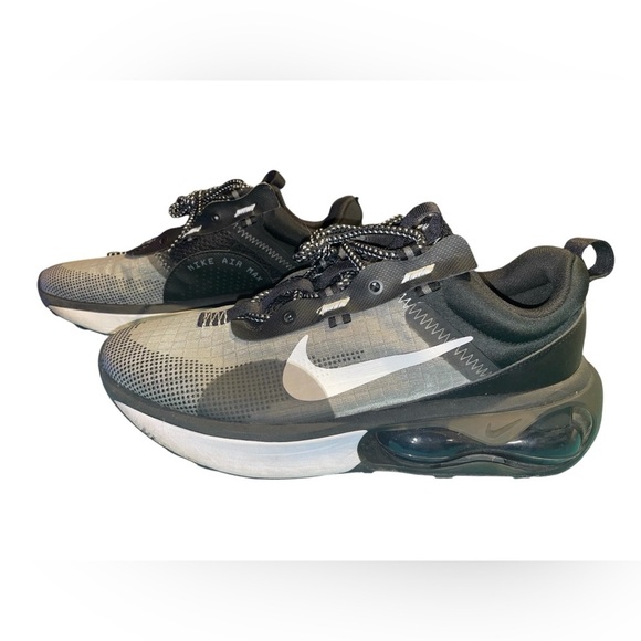 Nike Air Max 2021 - Picture 2 of 6